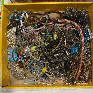 Mixed Jewelry Lot